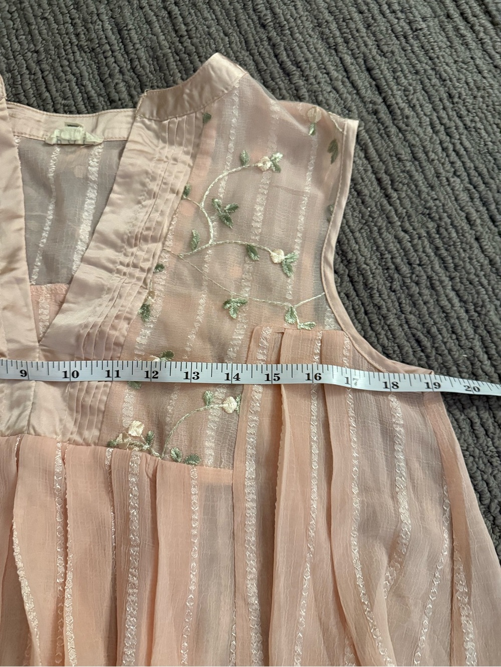 POL Pink Embroidered Sleeveless V-Neck Women's Top - Picture 6 of 6